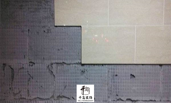 衛(wèi)浴瓷磚易脫落？20年經(jīng)驗泥工師傅為您支招
