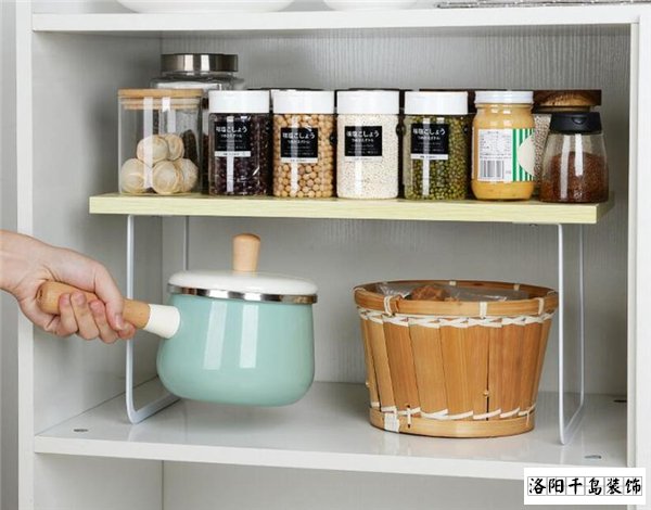 內(nèi)置分層架，櫥柜更能裝